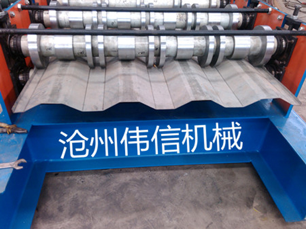 集装箱车厢板机器